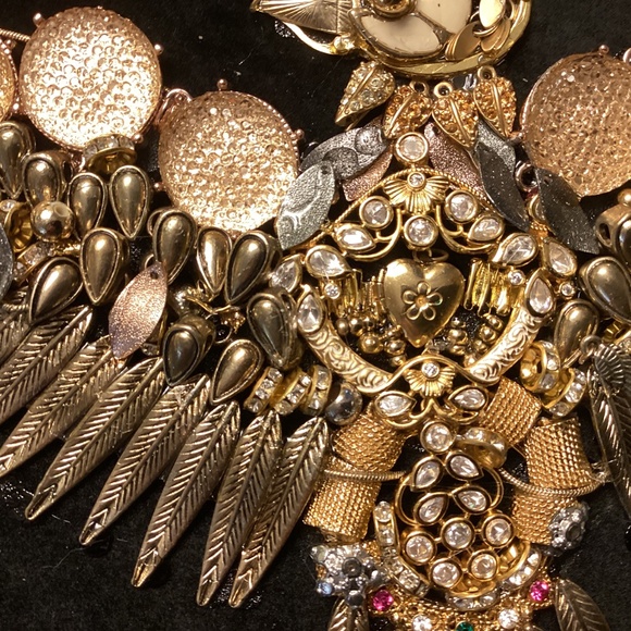 Man cave vintage jewelry handcrafted framed art bird gold tone necklace feathers - Picture 6 of 11